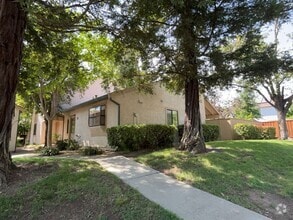 Building Photo - 2128 Bueno Dr