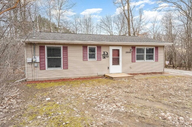 Building Photo - Peaceful 2 Bedroom Home Only $1150/Month!