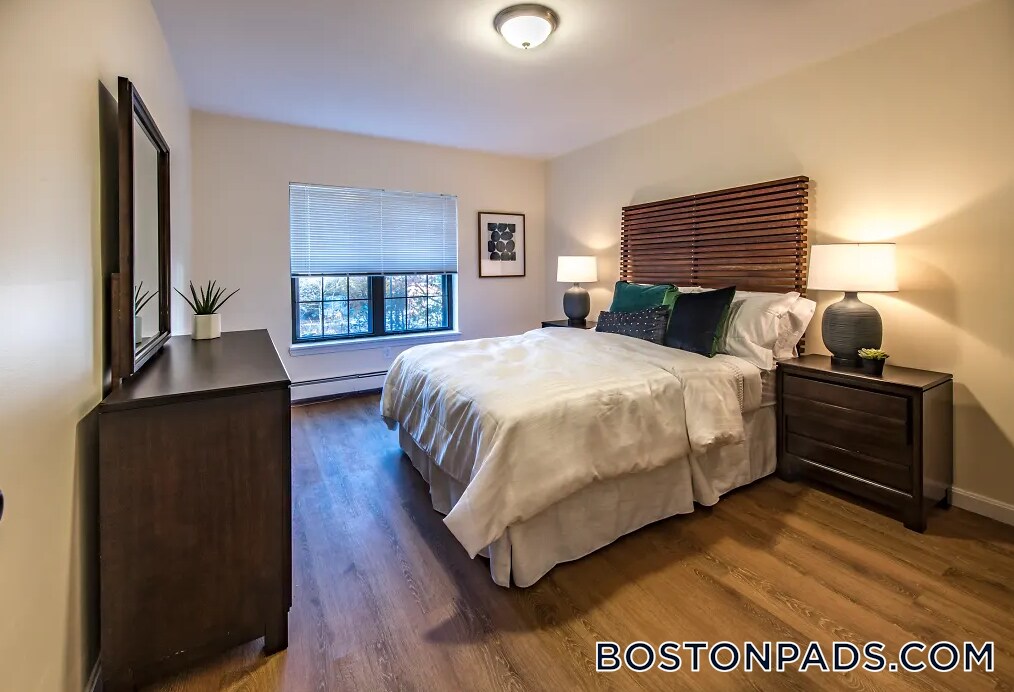 Foto del edificio - 757 Highland Ave