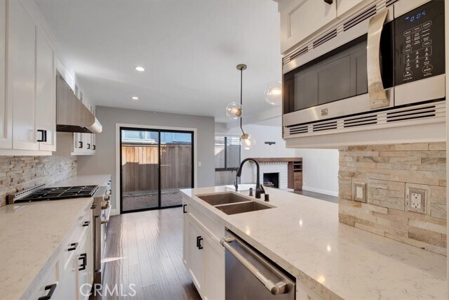 Foto del edificio - 1516 Bruinbark Ln