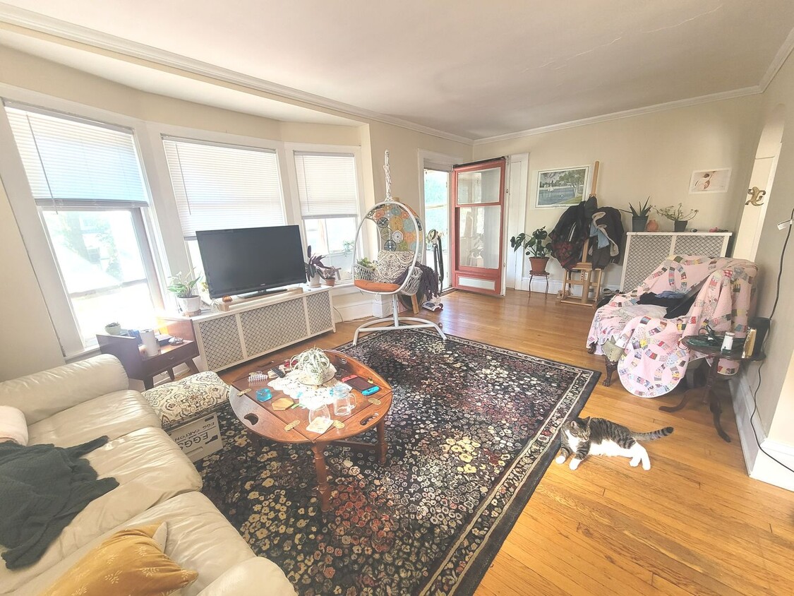 Foto principal - 2312-14 E Park Pl