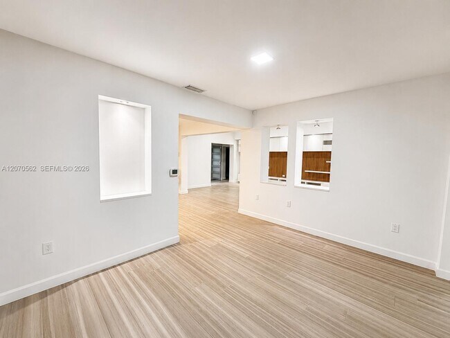 Foto del edificio - 4726 Alton Rd