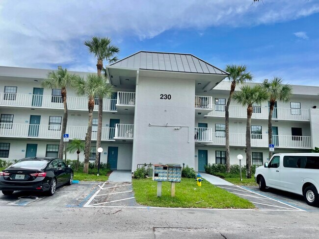 Foto del edificio - 230 SE 10th St