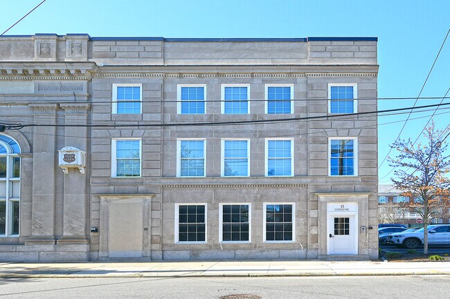 Foto del edificio - 8 Greene Ave