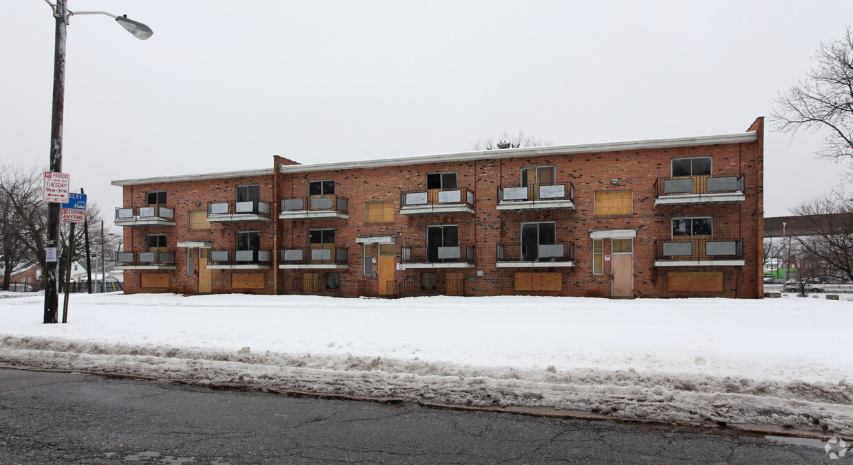 Foto del edificio - Groveland Apartments