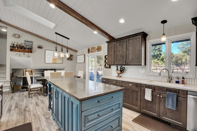Building Photo - 9755 Bennison Terrace