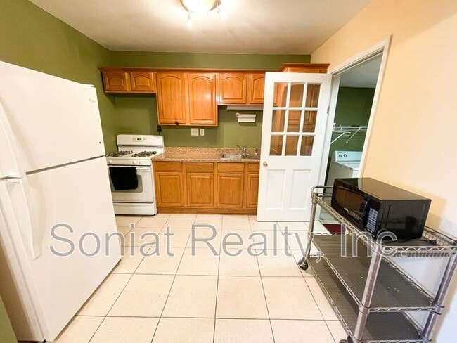 Building Photo - 1403 Murl St