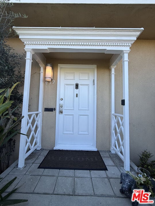 Building Photo - 439 S Sherbourne Dr