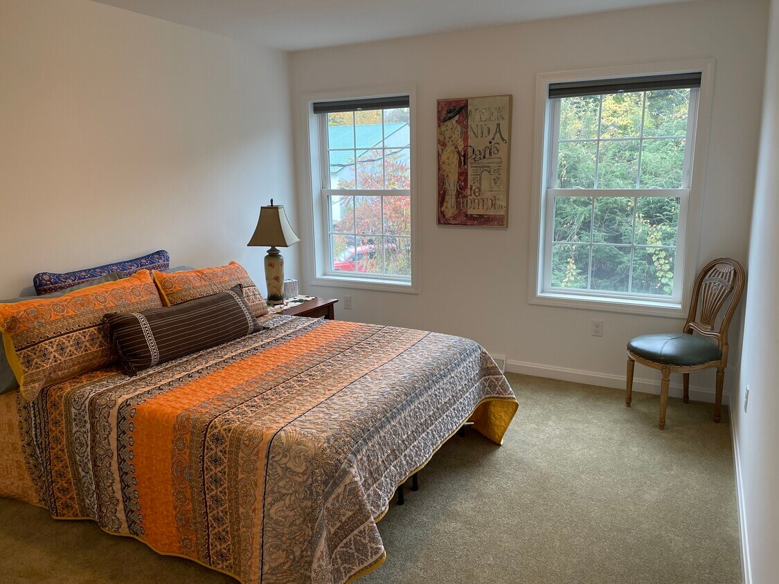 18 Brozdowski Ln, Pine Island, NY 10969 Townhome Rentals in Pine