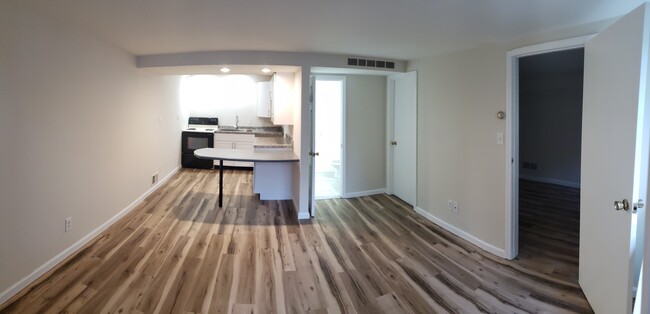 Foto del edificio - 618 Ridge Road