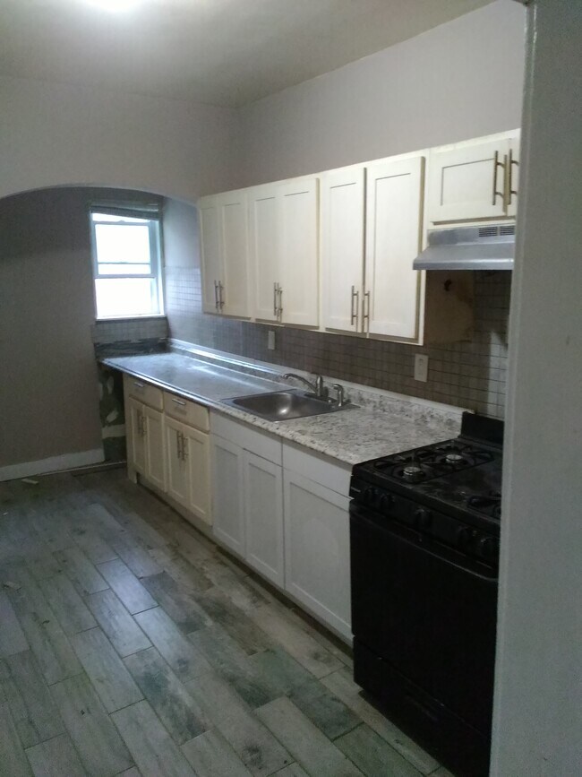 Foto del edificio - 120 Lake St