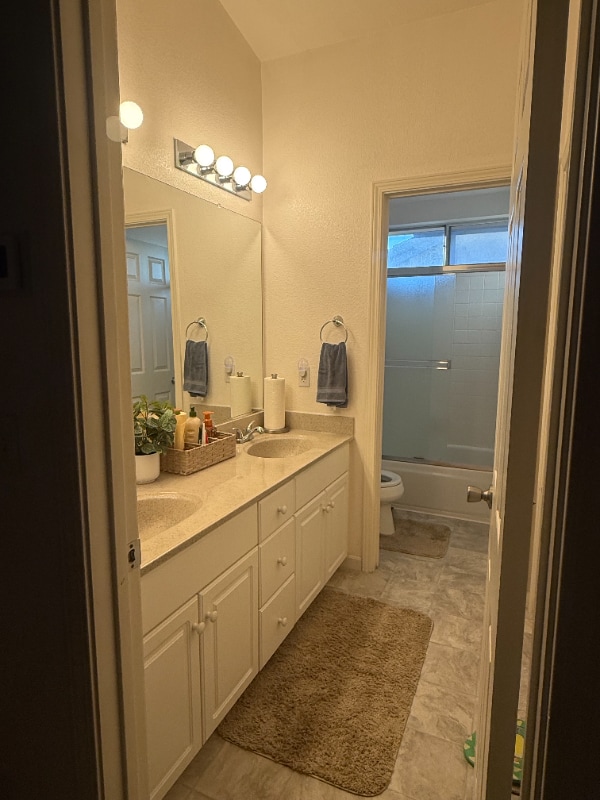 Building Photo - 8725 Goldy Glen Way