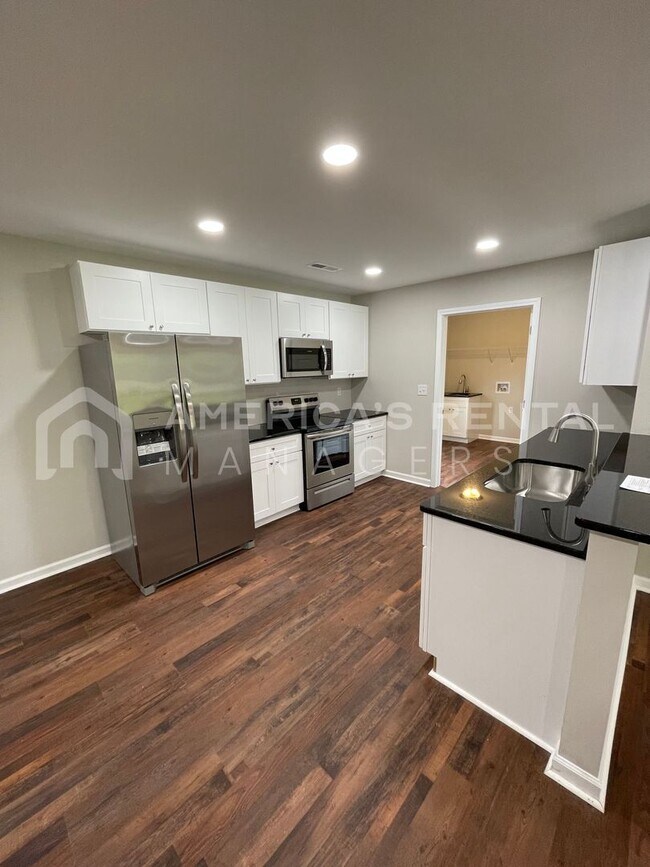 Foto del edificio - Home for Rent in Cullman!  Available to Vi...