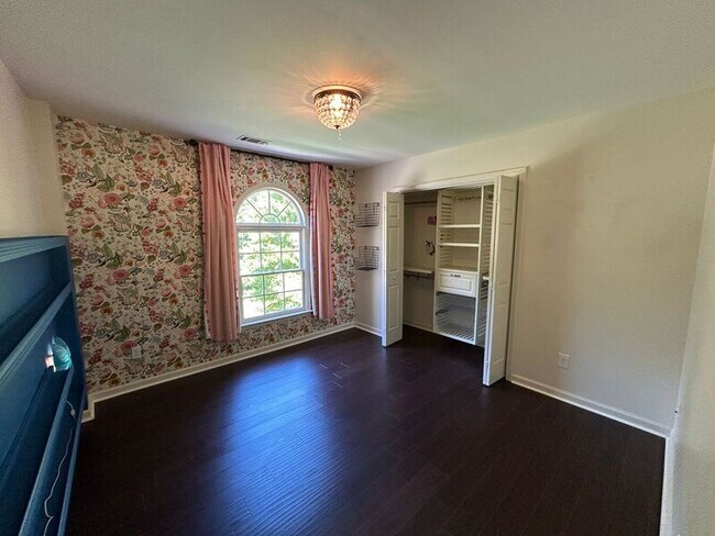Building Photo - 6925 Black Fox Ln
