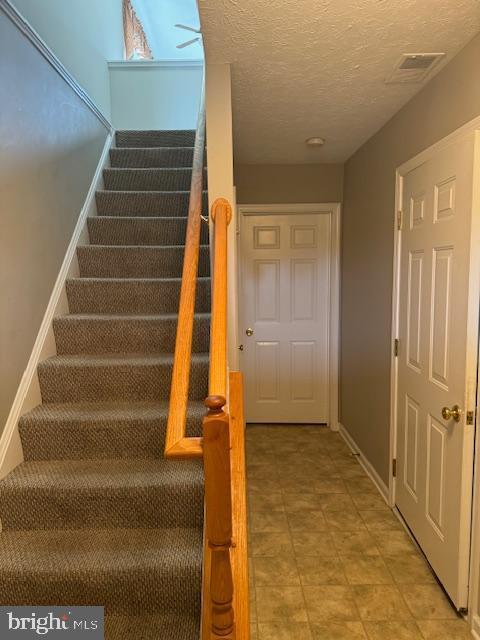 Foto principal - 120 Zephyr Ln