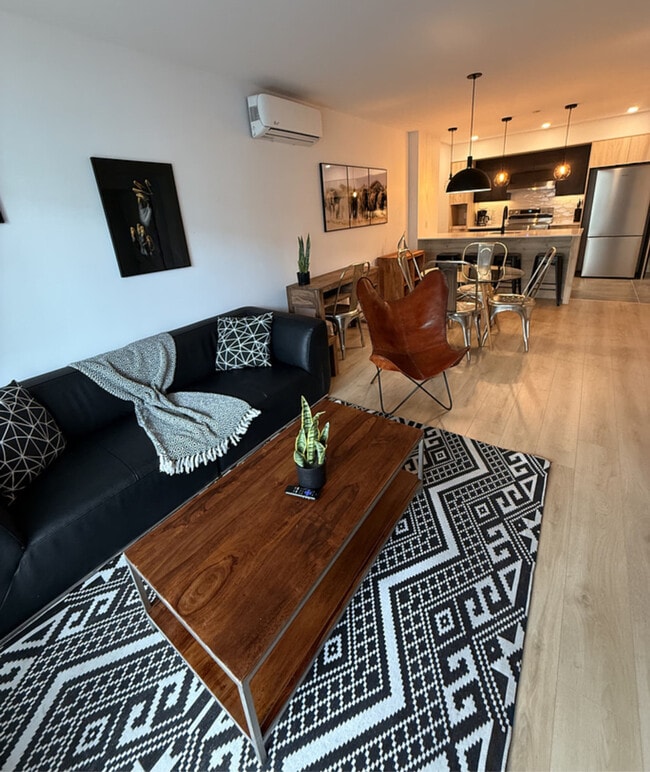 Building Photo - 2947F Rue du Grand Voyer