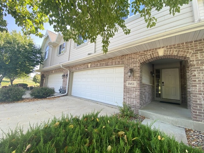 Building Photo - 1461 Belvior Ln NE