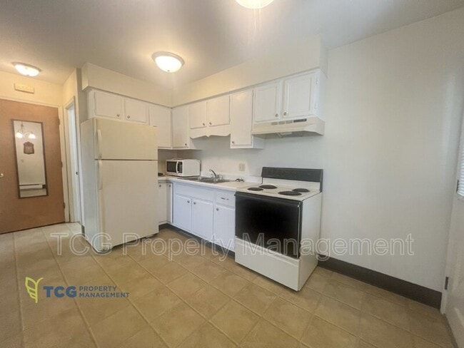 Building Photo - 1449 Catherine St