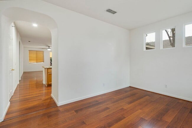 Building Photo - 5755 Amnest Way