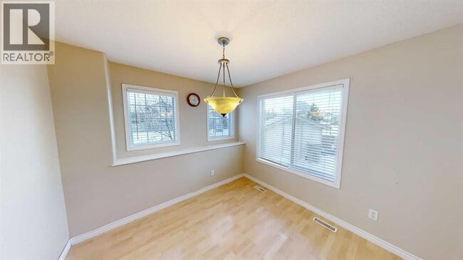 Photo du bâtiment - 31 Pinnacle Blvd