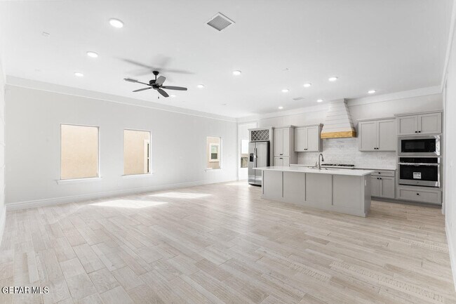 Building Photo - 13115 Kington