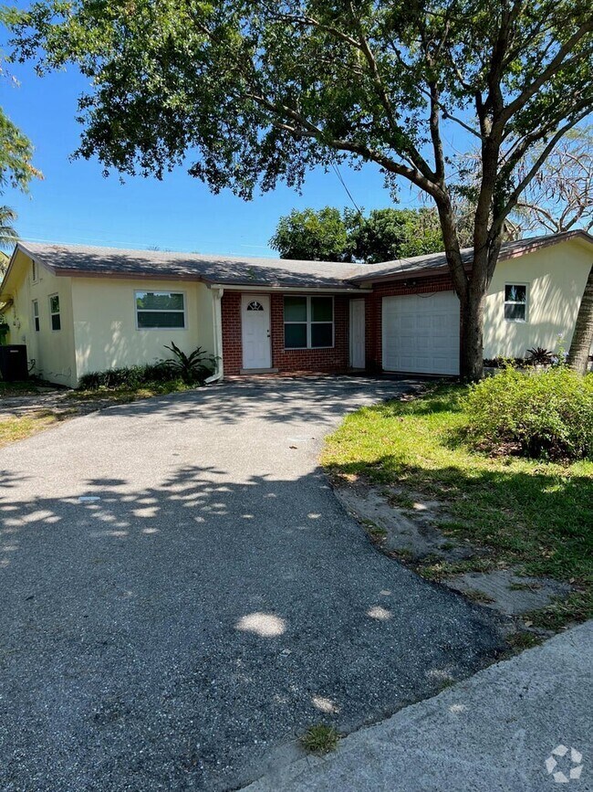 Plantation Village Apartments under 3,000 West Palm Beach, FL 2 Rentals