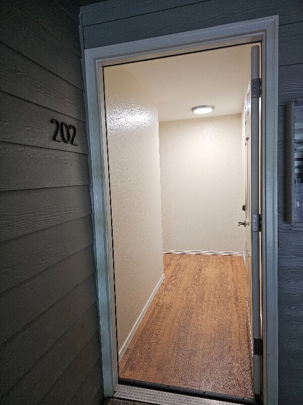 Foto principal - 13716 15th Ave NE