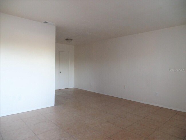 Building Photo - 1240 70th St N