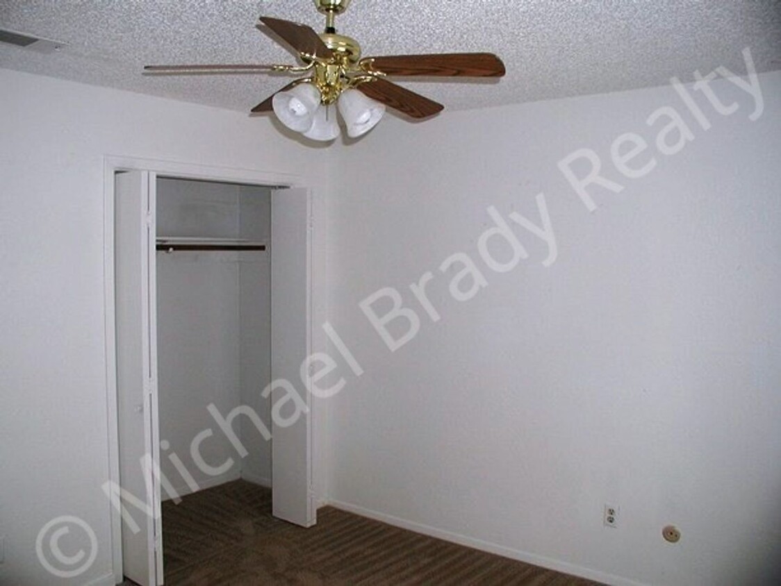 Foto principal - Affordable Two Bedroom!