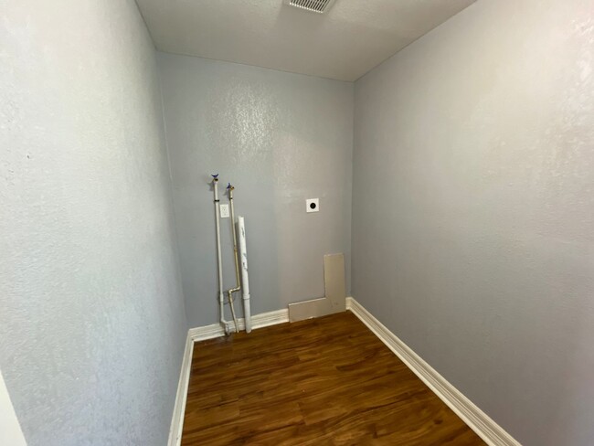 Foto del edificio - 3114 Avenue M 1/2