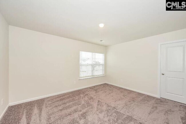 Building Photo - 152 King Buck Dr