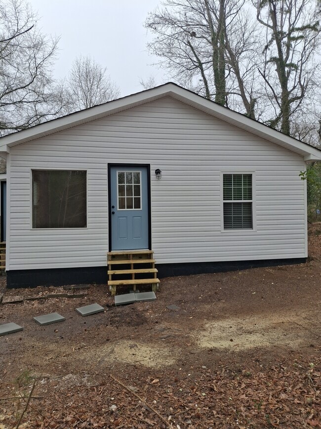 Building Photo - 891 Hills Rd