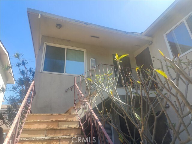 Building Photo - 1035 E Appleton St