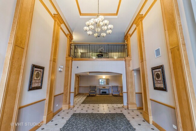Building Photo - 8727 W Bryn Mawr Ave