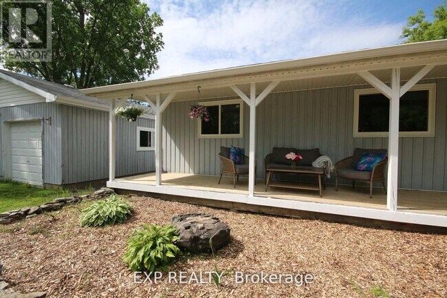 Building Photo - 825 County Rd 8