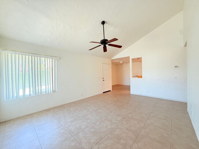Foto del edificio - AVAILABLE NOW!! 2 Bedroom 2 Bathroom APART...