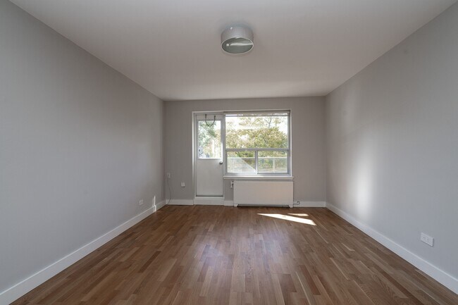 Building Photo - 111 Lawton Blvd