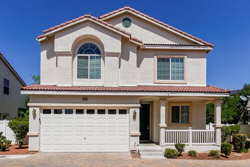 Foto principal - 10280 Cherry Brook St