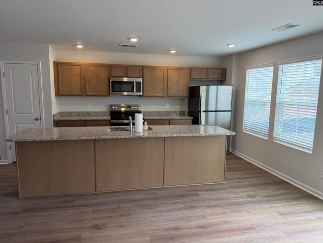 Foto del edificio - 3040 Hallsdale Dr