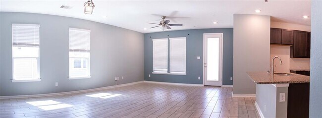 Foto del edificio - 6023 Osprey Dr