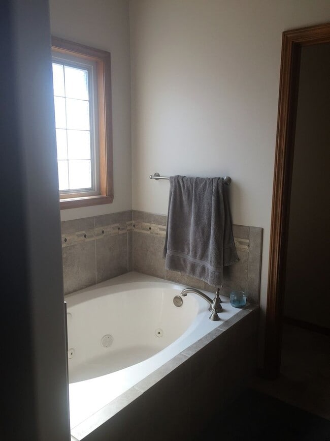 Building Photo - All Brick/Stone 4 Bedroom Home Available! ...