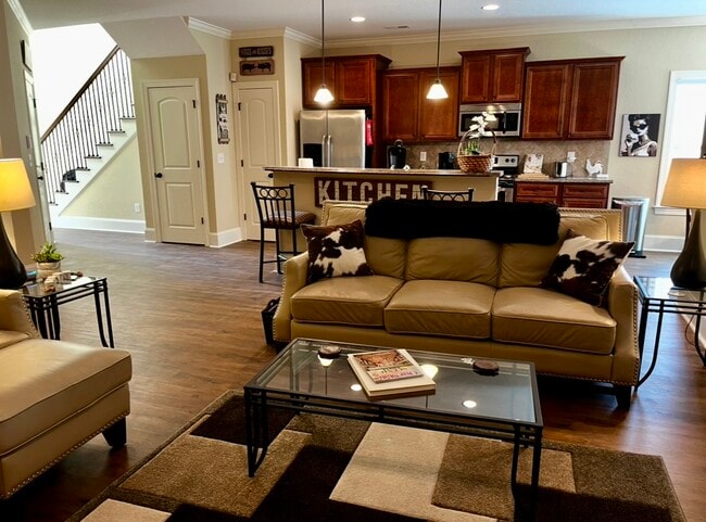 Photo - 1924 Leighton Dr Townhome