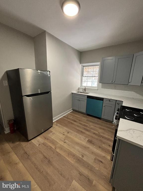 Building Photo - 18 W 5th St