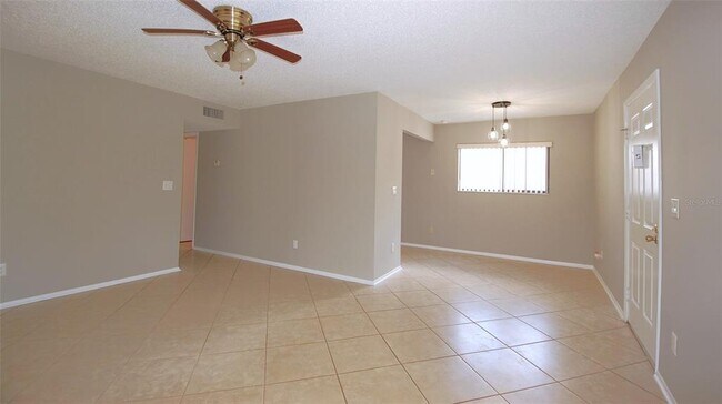 Building Photo - 3300 Fox Chase Cir
