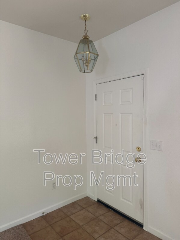 Building Photo - 3163 White Fish Bay St