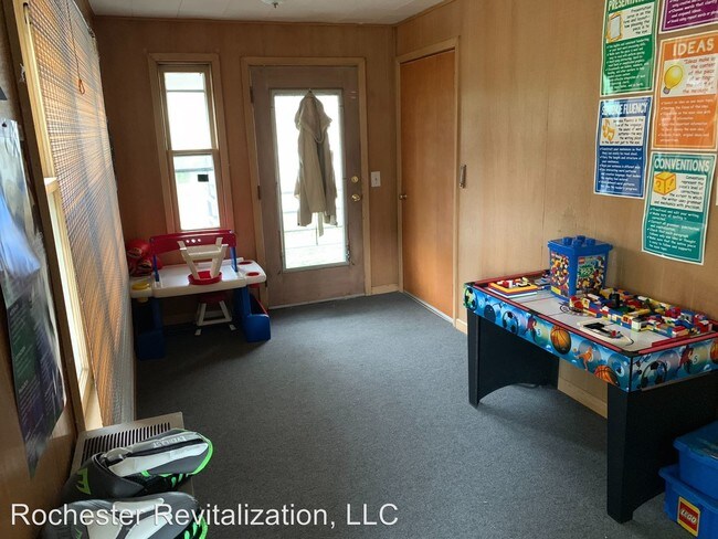 Building Photo - 4 br, 2 bath House - 29 Brookhaven Terrace