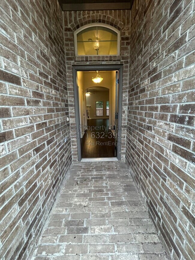 Foto del edificio - 7908 Wilson Cliff Dr