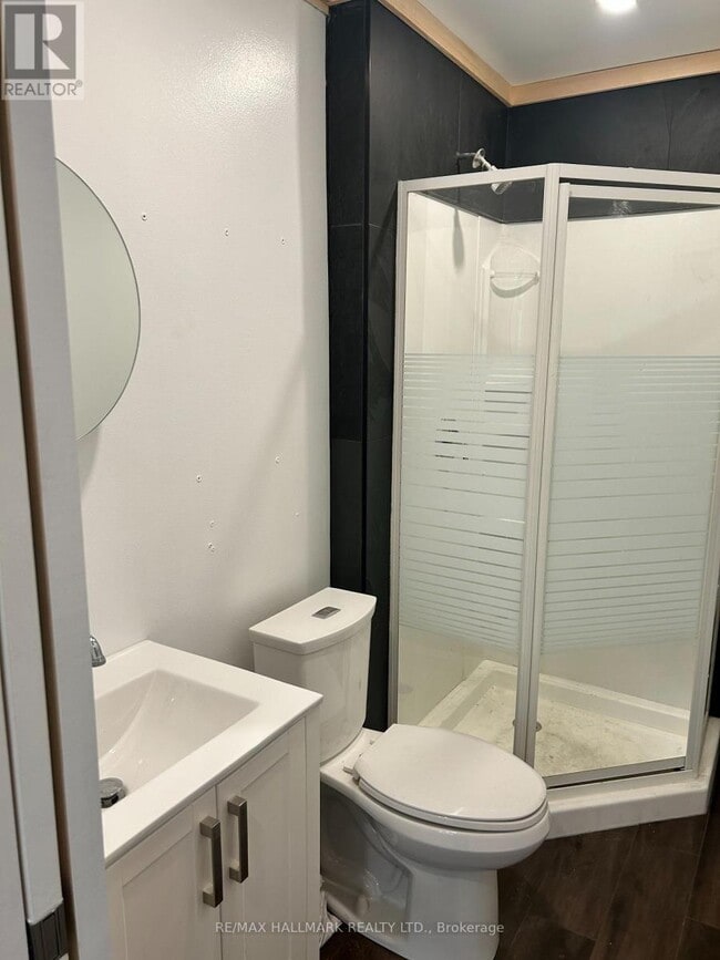 Building Photo - 6 Thirty First St