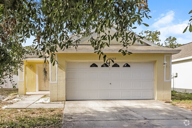 Building Photo - 10237 Lakeside Vista Dr