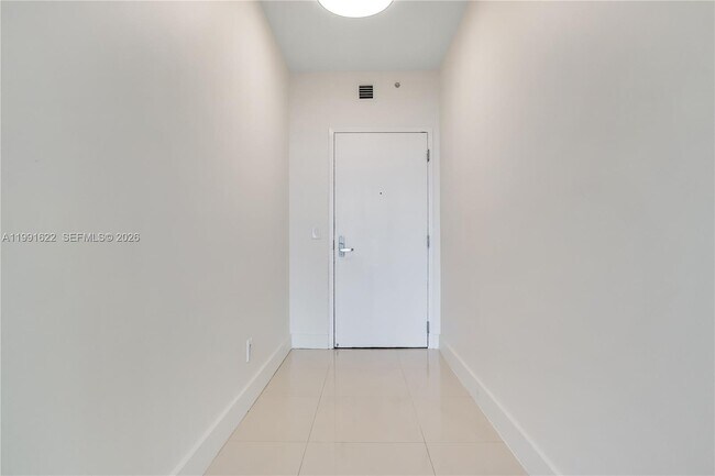 Foto del edificio - 888 Biscayne Blvd